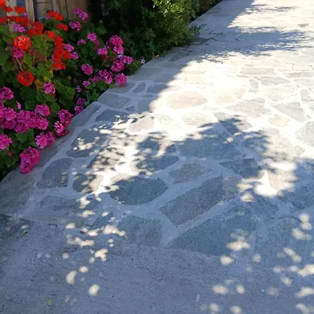 Alana Cozy Place Лименария