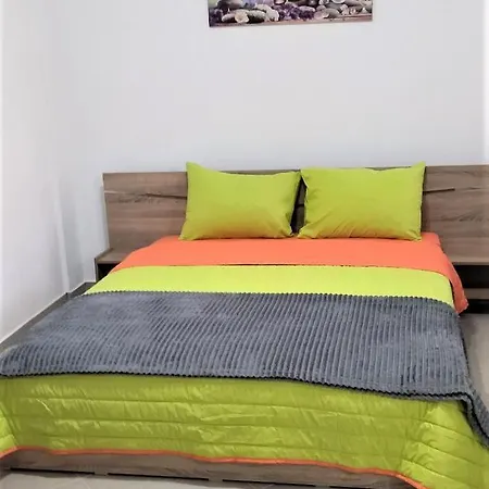 Alana Cozy Place يميناريا